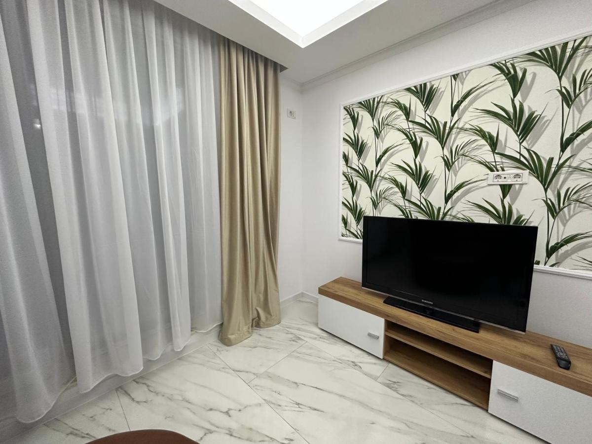 Golden Garden Luxury Apartment In Βουκουρέστι Εξωτερικό φωτογραφία