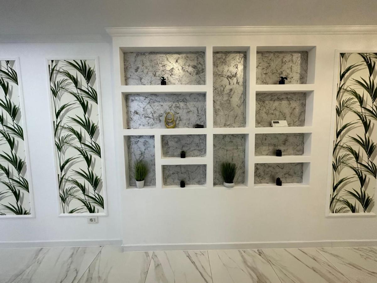 Golden Garden Luxury Apartment In Βουκουρέστι Εξωτερικό φωτογραφία