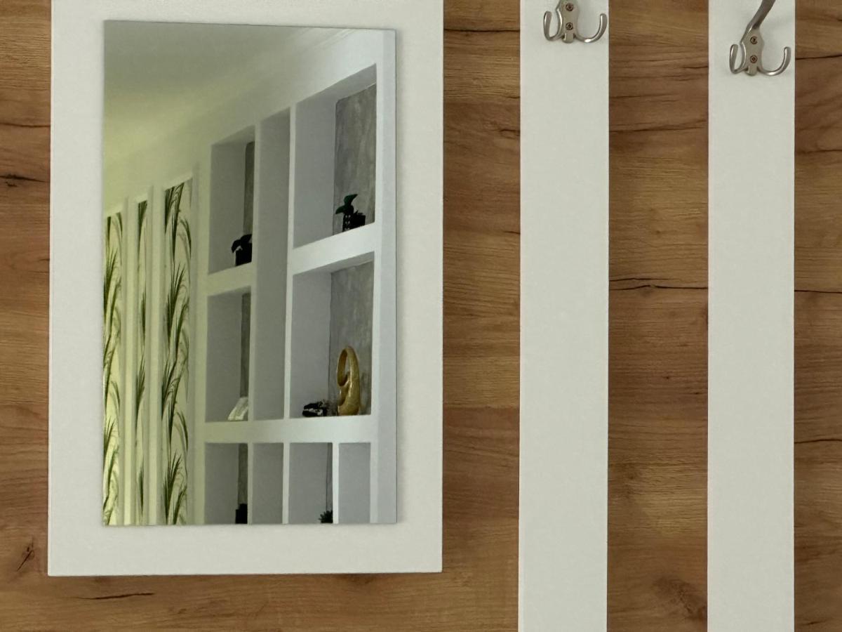 Golden Garden Luxury Apartment In Βουκουρέστι Εξωτερικό φωτογραφία